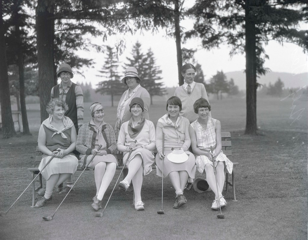 Image shows the Rose City Golf Team posing with golf clubs (image courtesy of the Oregon Journal Negative Collection)